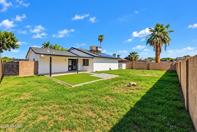 313 W PIUTE Avenue, Phoenix, AZ 85027