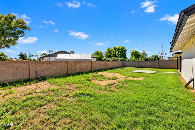 313 W PIUTE Avenue, Phoenix, AZ 85027