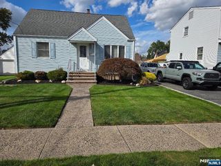77 Graham Terrace, Saddle Brook, NJ 07663