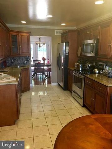 9003 ROLLINGWOOD DR, Fort Washington, MD 20744