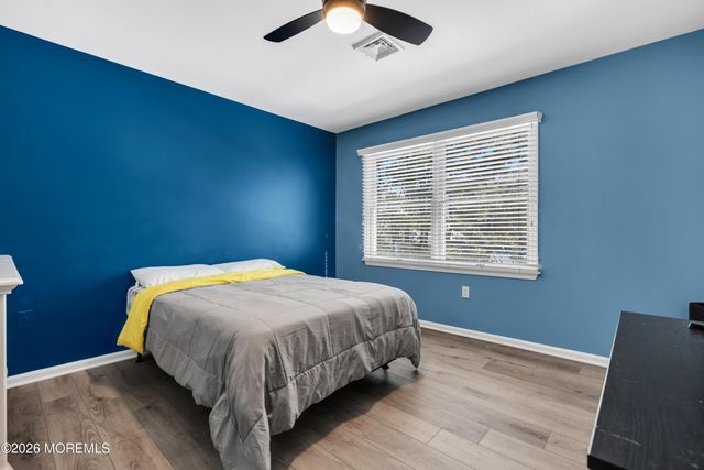 15 Lenape Trail, Freehold, NJ 07728