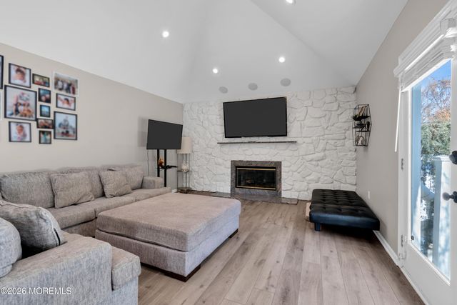 15 Lenape Trail, Freehold, NJ 07728