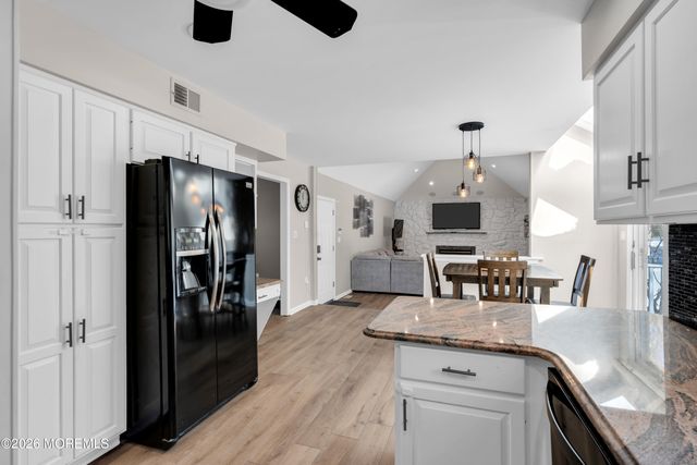 15 Lenape Trail, Freehold, NJ 07728