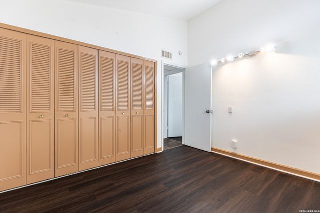 6111 WINDY FRST, San Antonio, TX 78239