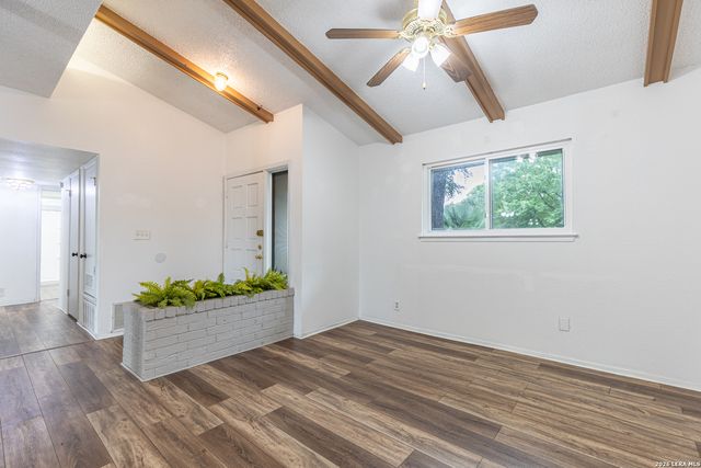 6111 WINDY FRST, San Antonio, TX 78239