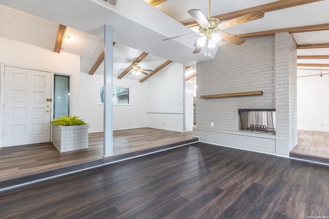 6111 WINDY FRST, San Antonio, TX 78239