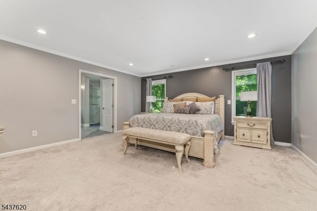 12 Wyckoff Rd, Bethlehem Twp., NJ 08827