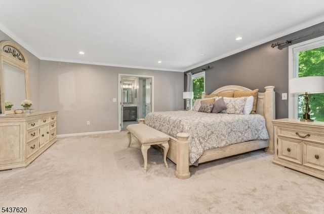 12 Wyckoff Rd, Bethlehem Twp., NJ 08827