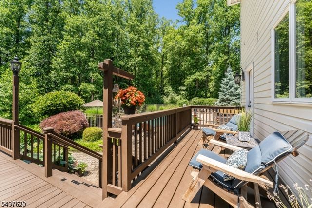 12 Wyckoff Rd, Bethlehem Twp., NJ 08827