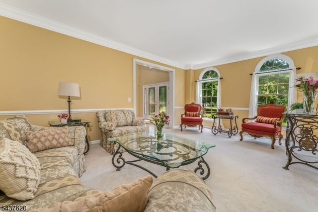 12 Wyckoff Rd, Bethlehem Twp., NJ 08827