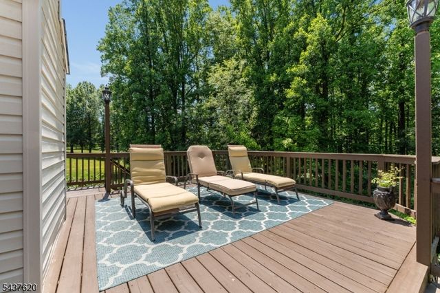 12 Wyckoff Rd, Bethlehem Twp., NJ 08827