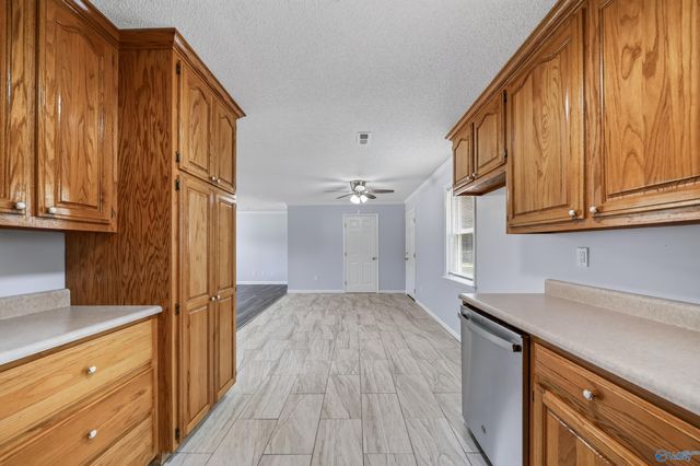 102 Cindy Drive, New Market, AL 35761