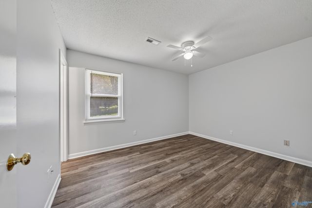 102 Cindy Drive, New Market, AL 35761