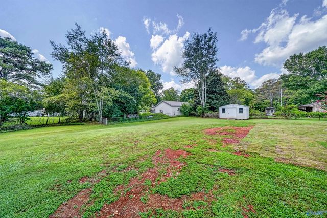 102 Cindy Drive, New Market, AL 35761