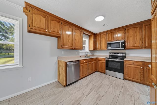 102 Cindy Drive, New Market, AL 35761