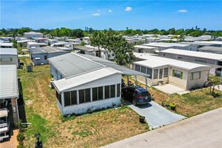 112 Poinsettia DR, Fort Myers, FL 33905