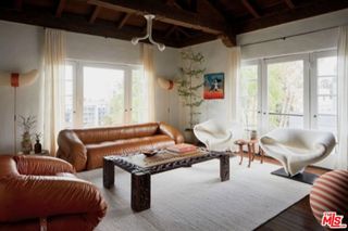 6684 Bonair Place, Los Angeles, CA 90068