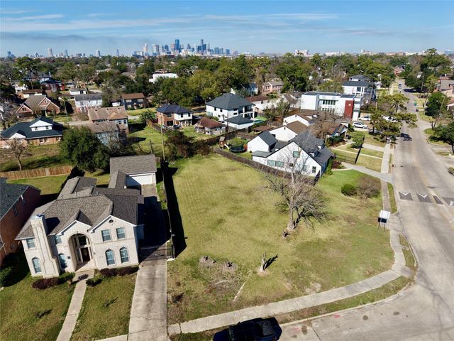 5738 Cullen Boulevard, Houston, TX 77021