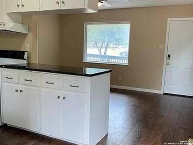 430 Wild Cherry, Canyon Lake, TX 78133