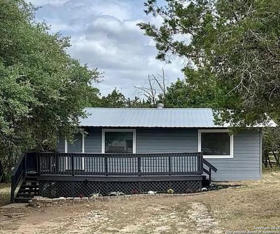 430 Wild Cherry, Canyon Lake, TX 78133
