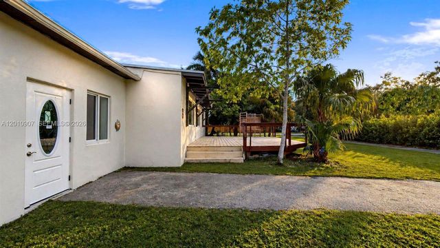 60 NE 16th St, Homestead, FL 33030