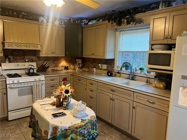 5349 County Road 626, Millersburg, OH 44654