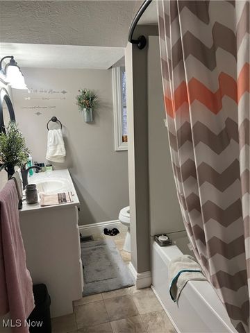 5349 County Road 626, Millersburg, OH 44654