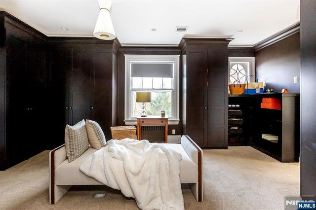 190 Ridgewood Avenue, Glen Ridge, NJ 07028