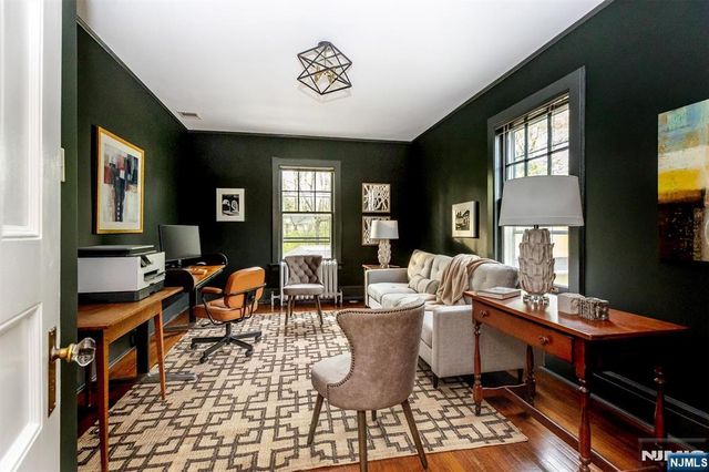 190 Ridgewood Avenue, Glen Ridge, NJ 07028