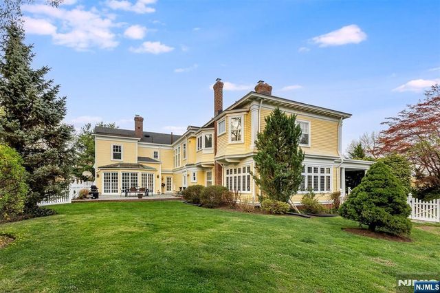 190 Ridgewood Avenue, Glen Ridge, NJ 07028