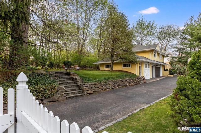 190 Ridgewood Avenue, Glen Ridge, NJ 07028