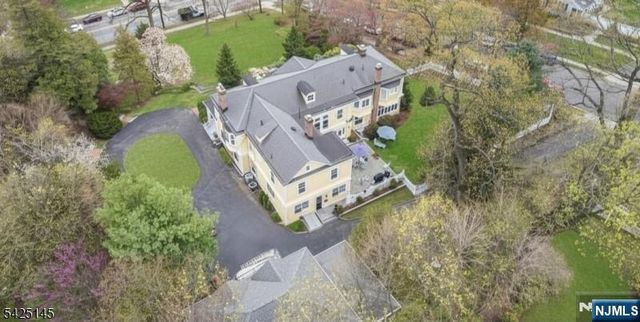 190 Ridgewood Avenue, Glen Ridge, NJ 07028
