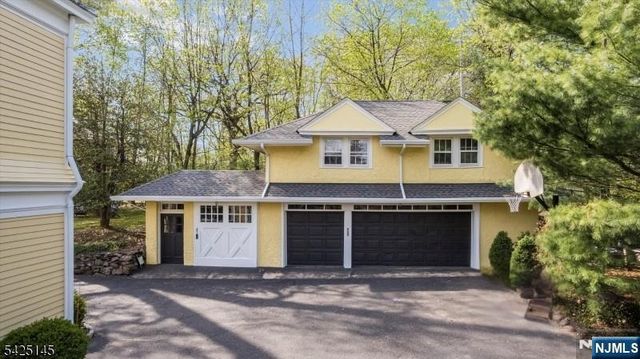 190 Ridgewood Avenue, Glen Ridge, NJ 07028