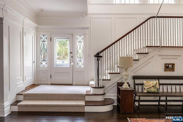 190 Ridgewood Avenue, Glen Ridge, NJ 07028