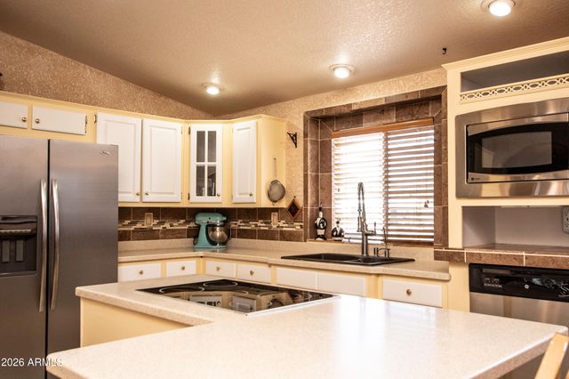 374 N Buckhorn Court, Queen Valley, AZ 85118