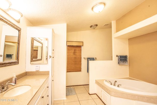 374 N Buckhorn Court, Queen Valley, AZ 85118