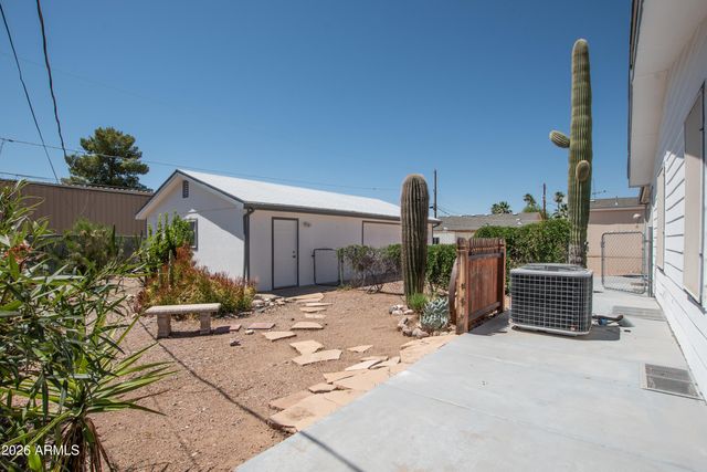 374 N Buckhorn Court, Queen Valley, AZ 85118