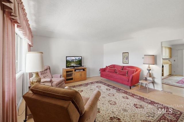 601 N Georgia Ave, Caldwell, ID 83605