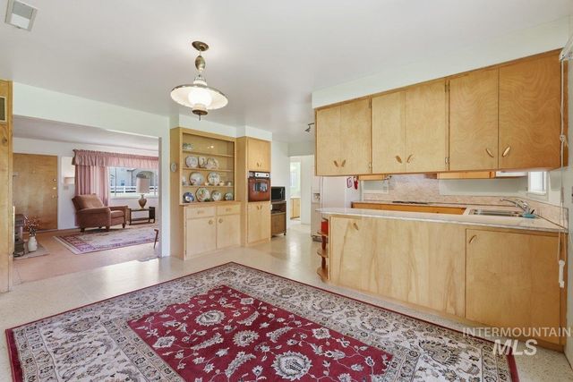 601 N Georgia Ave, Caldwell, ID 83605