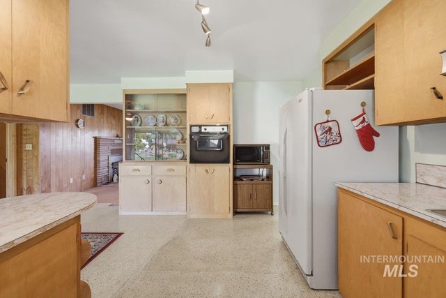 601 N Georgia Ave, Caldwell, ID 83605