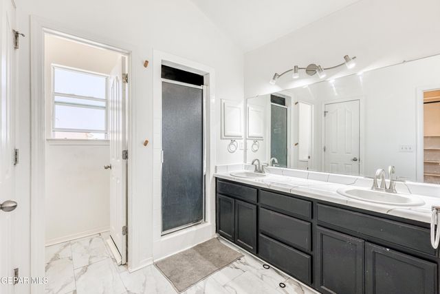 6300 MARY TARANGO Place, El Paso, TX 79932