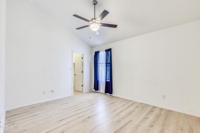 6300 MARY TARANGO Place, El Paso, TX 79932