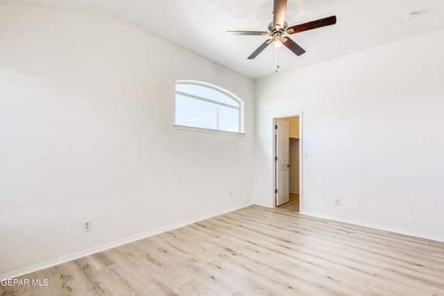 6300 MARY TARANGO Place, El Paso, TX 79932