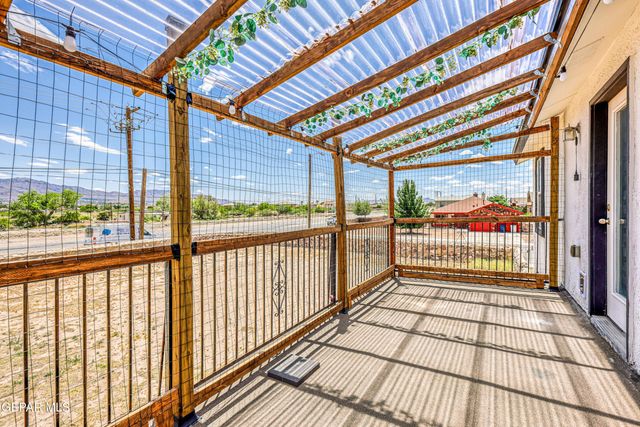 6300 MARY TARANGO Place, El Paso, TX 79932
