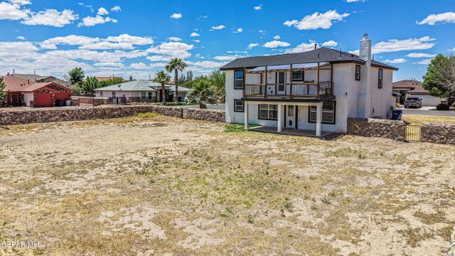 6300 MARY TARANGO Place, El Paso, TX 79932
