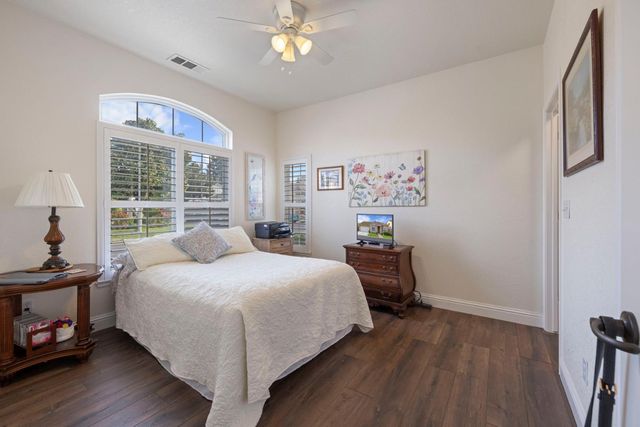 3220 Jonathan Ln, Modesto, CA 95355