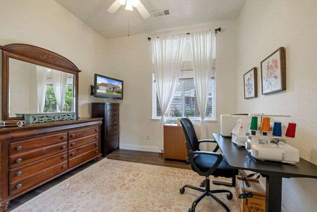 3220 Jonathan Ln, Modesto, CA 95355