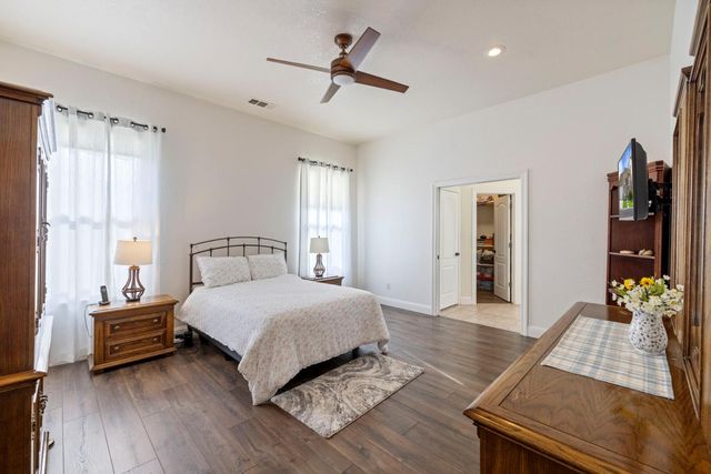 3220 Jonathan Ln, Modesto, CA 95355