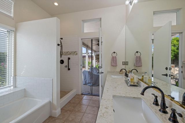 3220 Jonathan Ln, Modesto, CA 95355