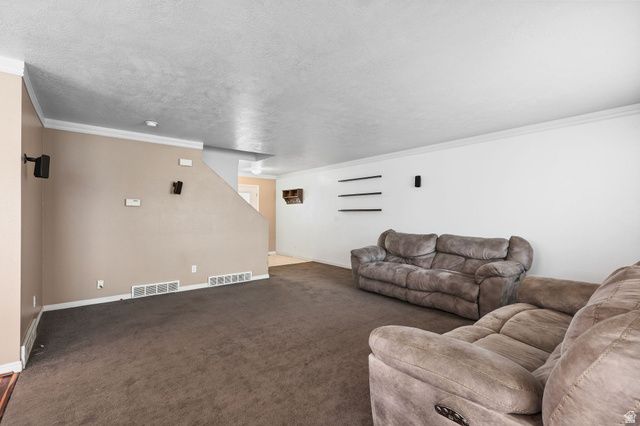 2188 W 2220 N, Clinton, UT 84015